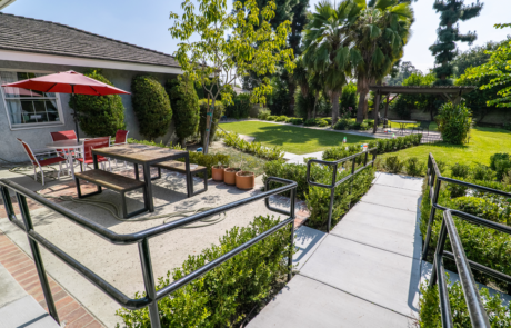 Peaceful and well-maintained backyard at Trinity Hills Estates, a senior living care home in Arcadia, California