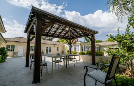 Beautifully landscaped Pyramid Point Garden at Trinity Hills Estates, a senior living care home in Arcadia, California, providing a tranquil space for residents to enjoy nature and relaxation